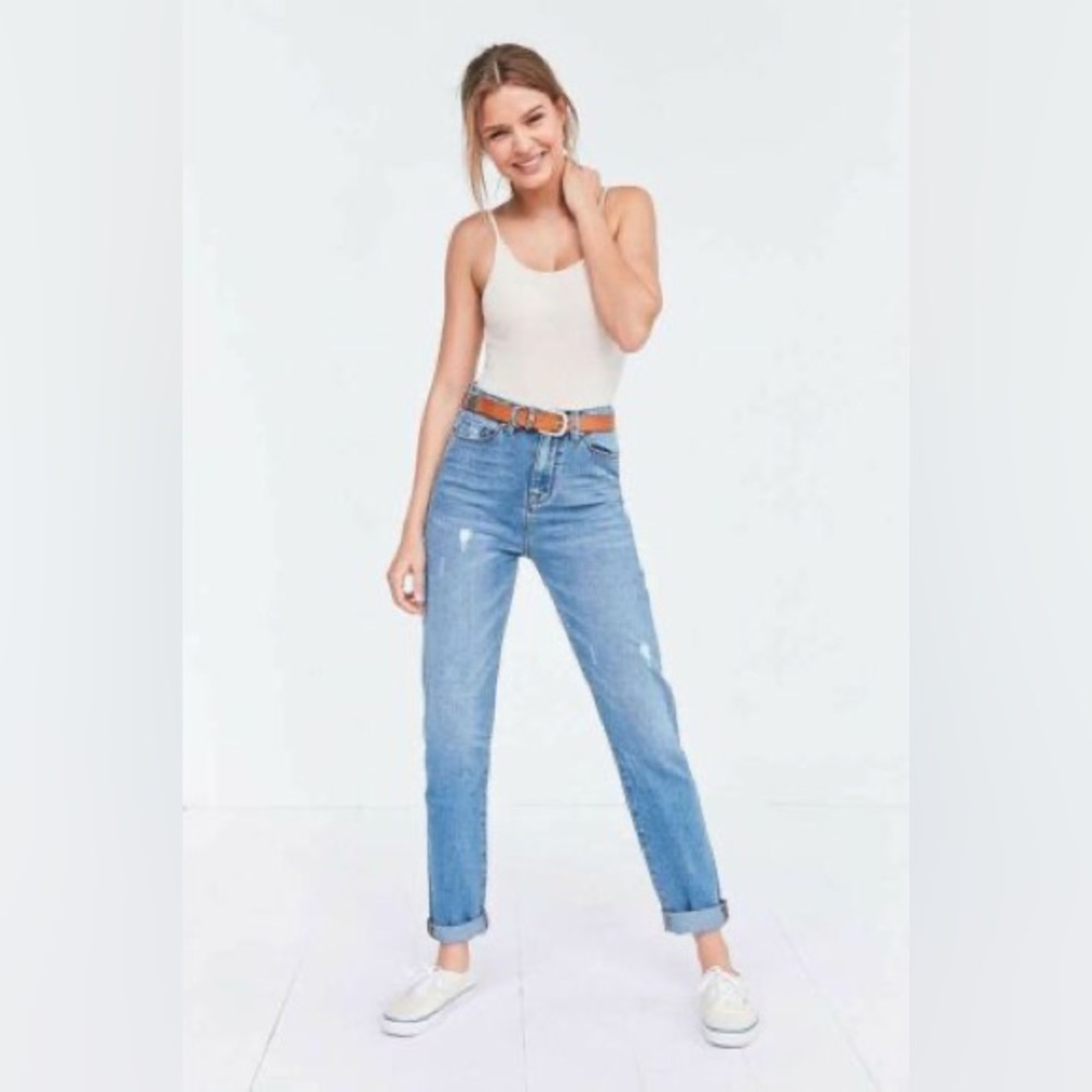 BDG Mom High-Rise Jeans